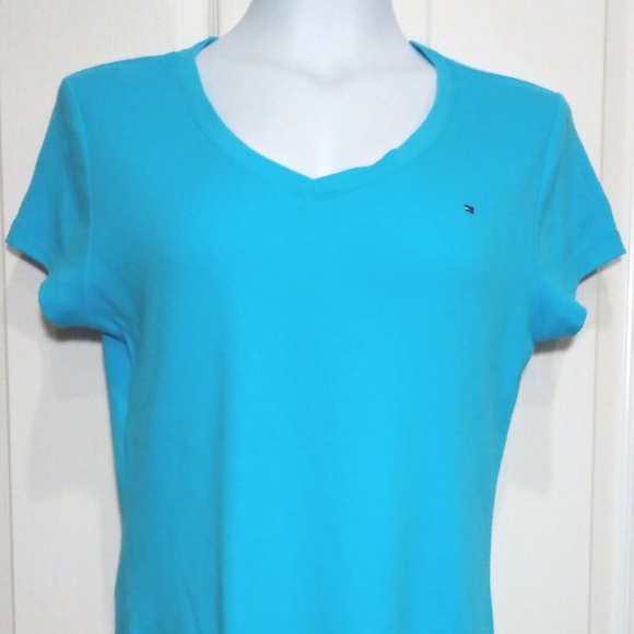 TOMMY HILFIGER V-NECK TEE - Picture 1 of 6